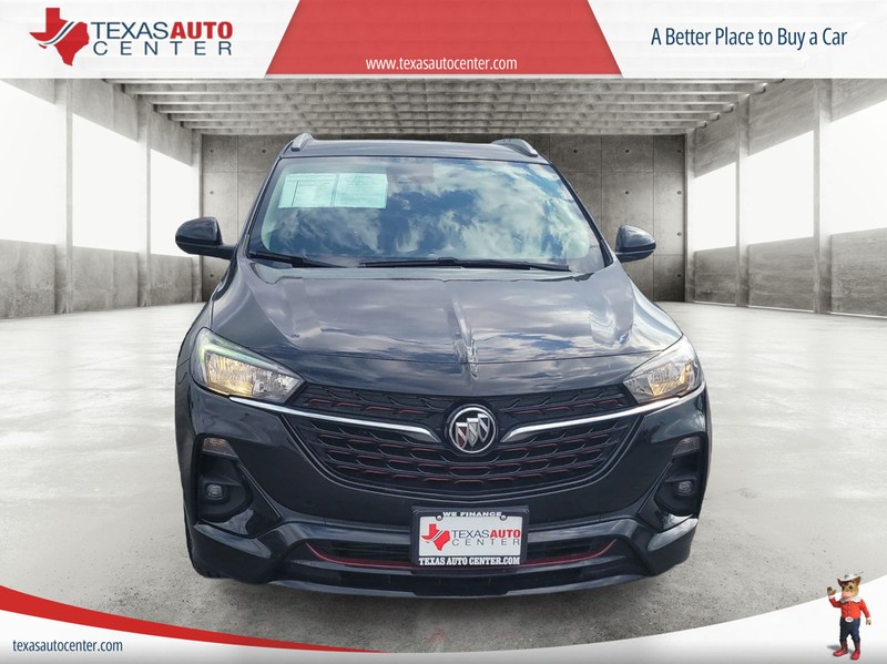 Buick Encore GX Vehicle Full-screen Gallery Image 3