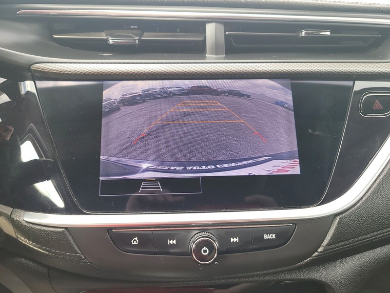 Buick Encore GX Vehicle Full-screen Gallery Image 17