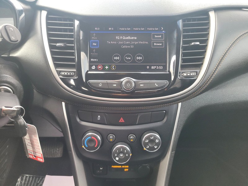 Chevrolet Trax Vehicle Full-screen Gallery Image 9