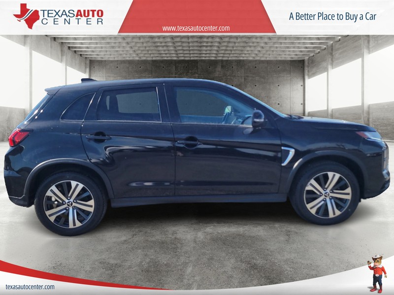 Mitsubishi Outlander Sport Vehicle Full-screen Gallery Image 4