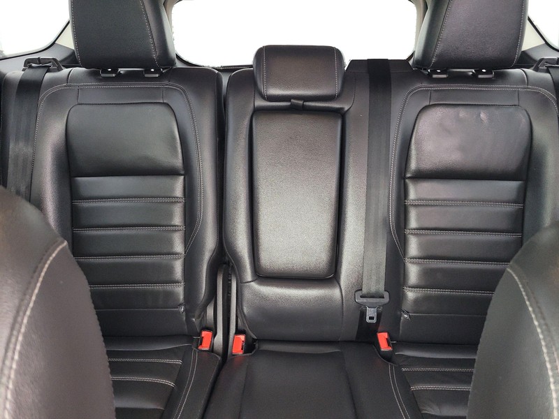 Ford Escape Vehicle Full-screen Gallery Image 13