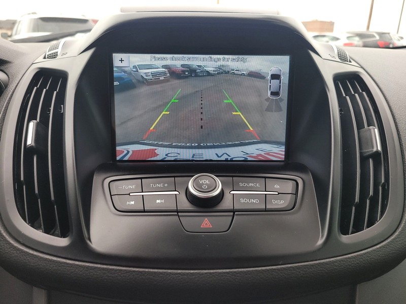 Ford Escape Vehicle Full-screen Gallery Image 18