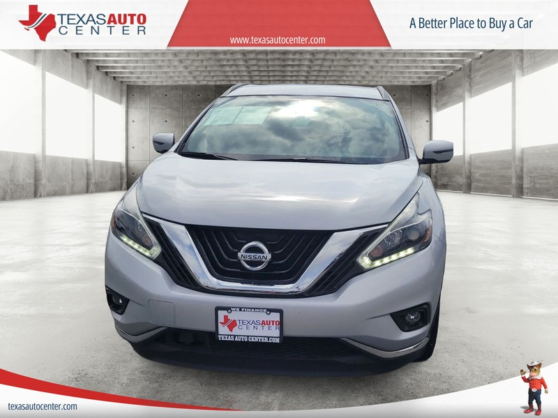 Nissan Murano Vehicle Full-screen Gallery Image 3