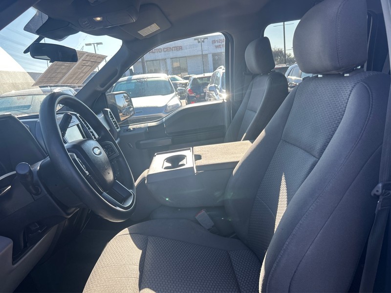 Ford F-150 Vehicle Full-screen Gallery Image 8