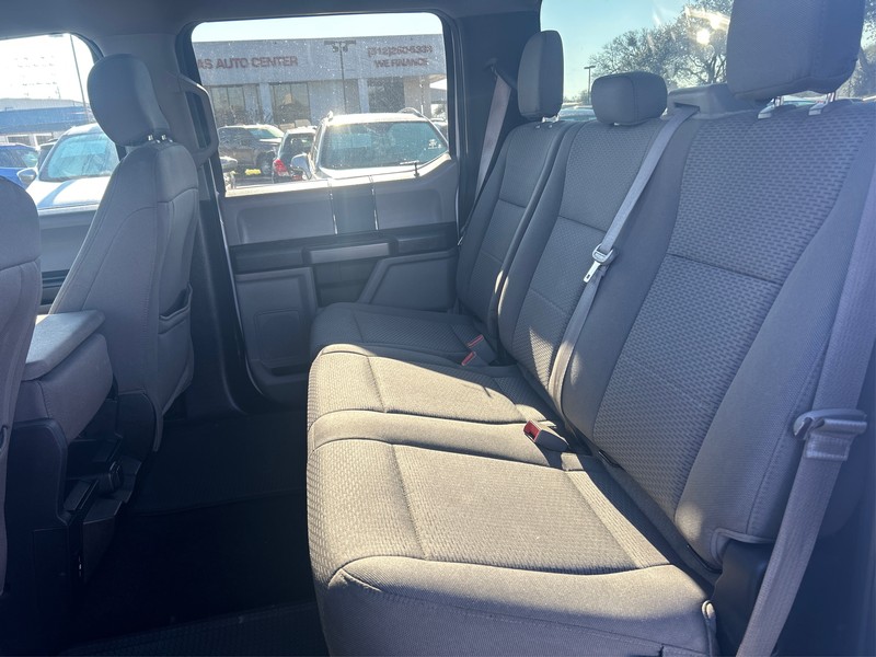 Ford F-150 Vehicle Full-screen Gallery Image 9