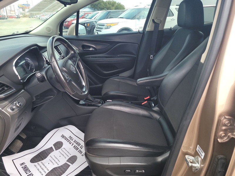 Buick Encore Vehicle Full-screen Gallery Image 09