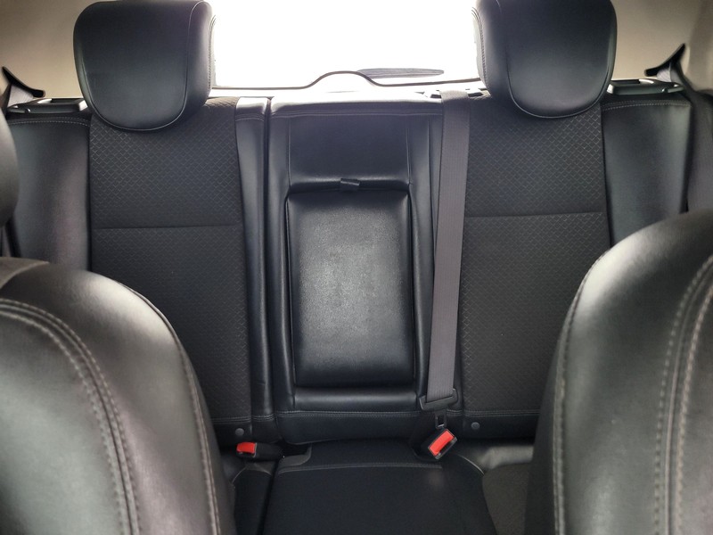 Buick Encore Vehicle Full-screen Gallery Image 13