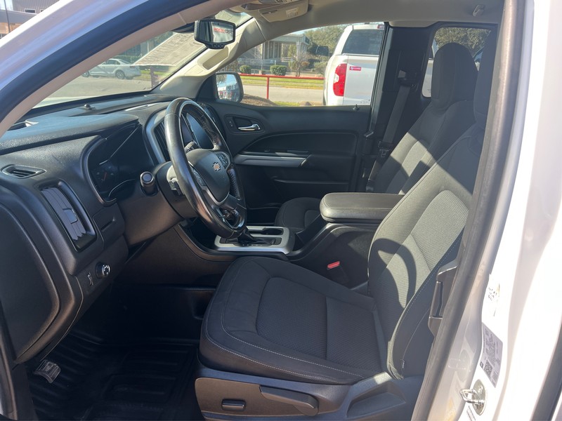 Chevrolet Colorado Vehicle Full-screen Gallery Image 7