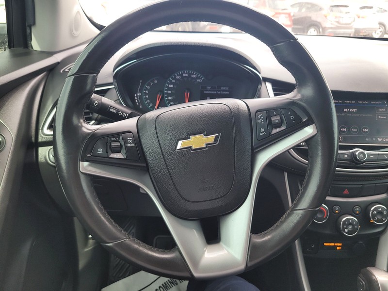Chevrolet Trax Vehicle Full-screen Gallery Image 14