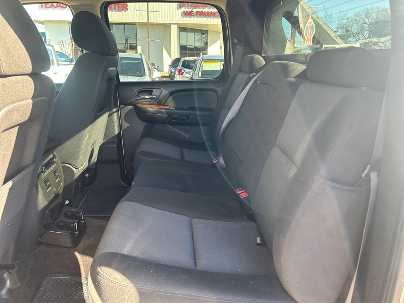 Chevrolet Avalanche Vehicle Full-screen Gallery Image 9