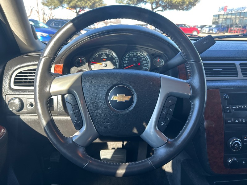 Chevrolet Avalanche Vehicle Full-screen Gallery Image 13