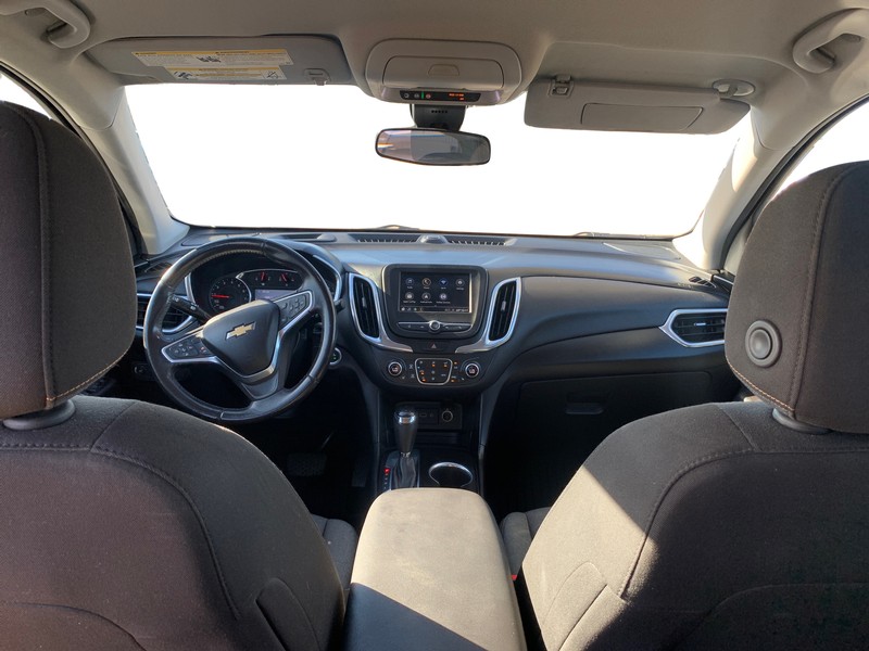 Chevrolet Equinox Vehicle Full-screen Gallery Image 8