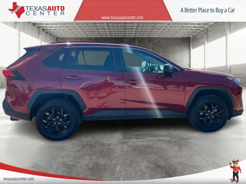 Toyota RAV4 Vehicle Full-screen Gallery Image 4