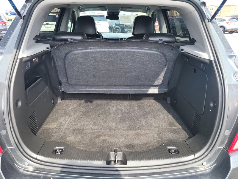 Chevrolet Trax Vehicle Full-screen Gallery Image 11