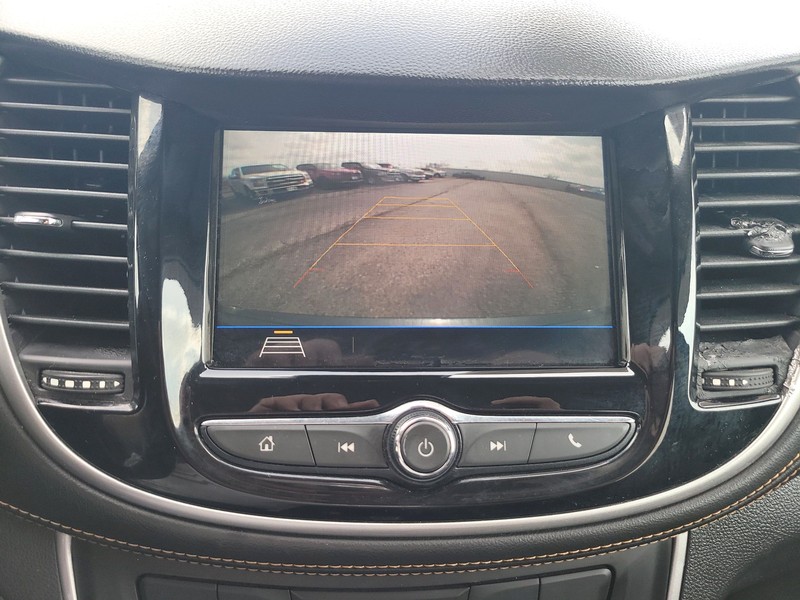 Chevrolet Trax Vehicle Full-screen Gallery Image 17