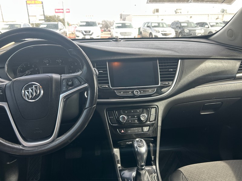 Buick Encore Vehicle Full-screen Gallery Image 11