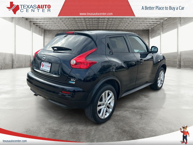 Nissan JUKE Vehicle Full-screen Gallery Image 6