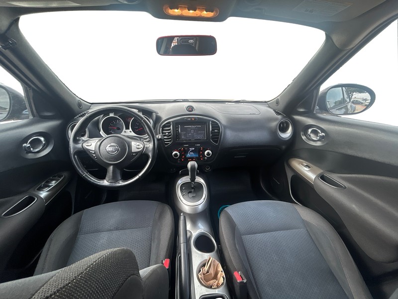 Nissan JUKE Vehicle Full-screen Gallery Image 14