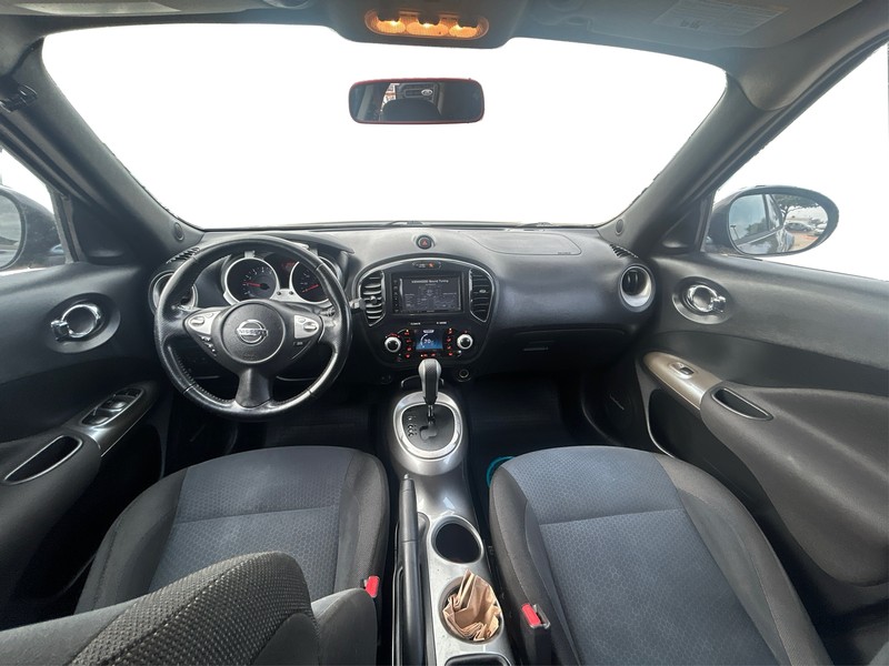 Nissan JUKE Vehicle Full-screen Gallery Image 15