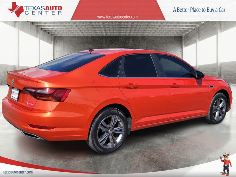 Volkswagen Jetta Vehicle Full-screen Gallery Image 6