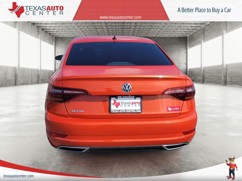 Volkswagen Jetta Vehicle Full-screen Gallery Image 7