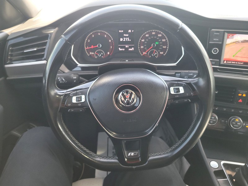 Volkswagen Jetta Vehicle Full-screen Gallery Image 12