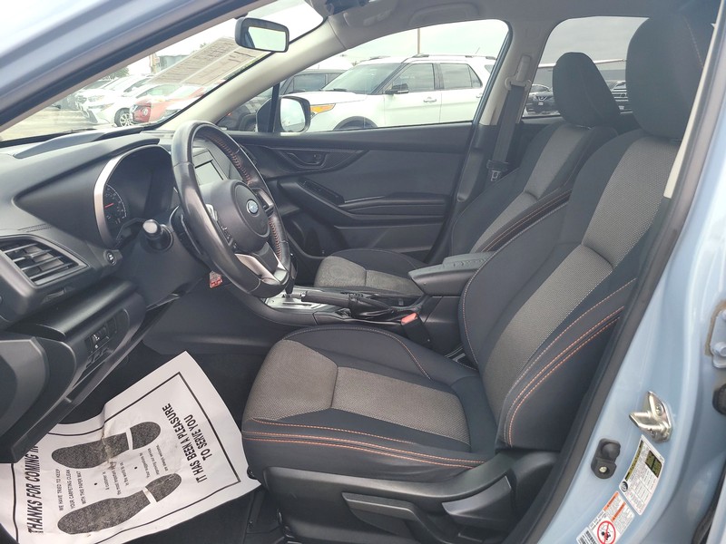 Subaru Crosstrek Vehicle Full-screen Gallery Image 9