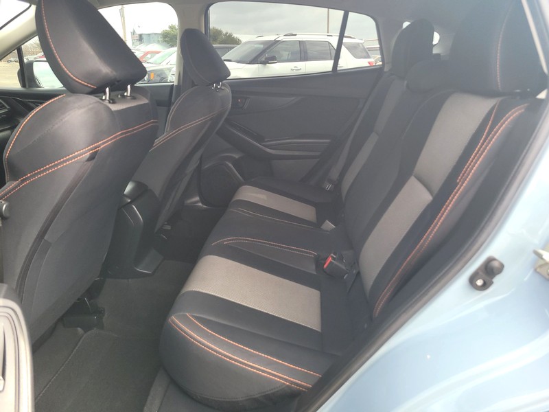 Subaru Crosstrek Vehicle Full-screen Gallery Image 10