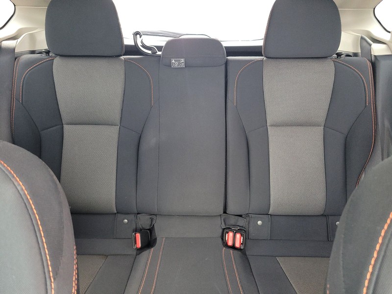 Subaru Crosstrek Vehicle Full-screen Gallery Image 13