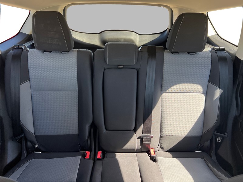 Ford Escape Vehicle Full-screen Gallery Image 8