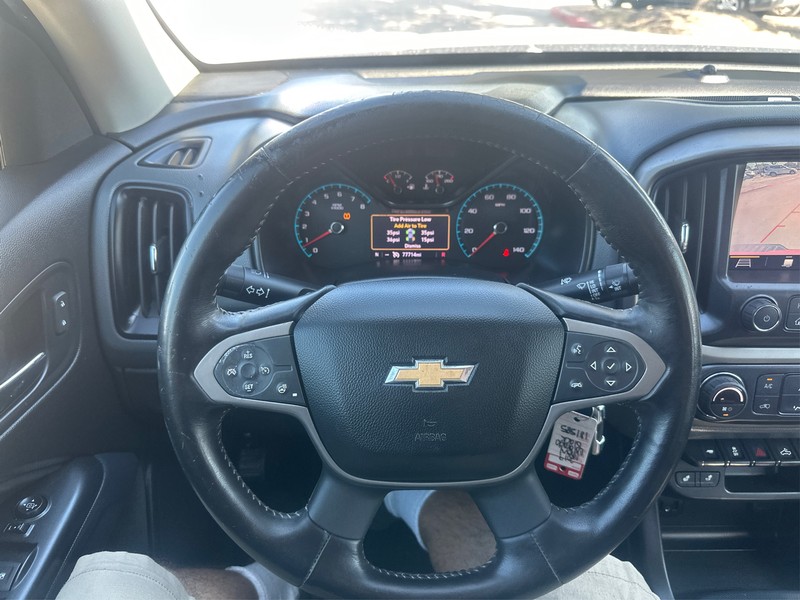 Chevrolet Colorado Vehicle Full-screen Gallery Image 14