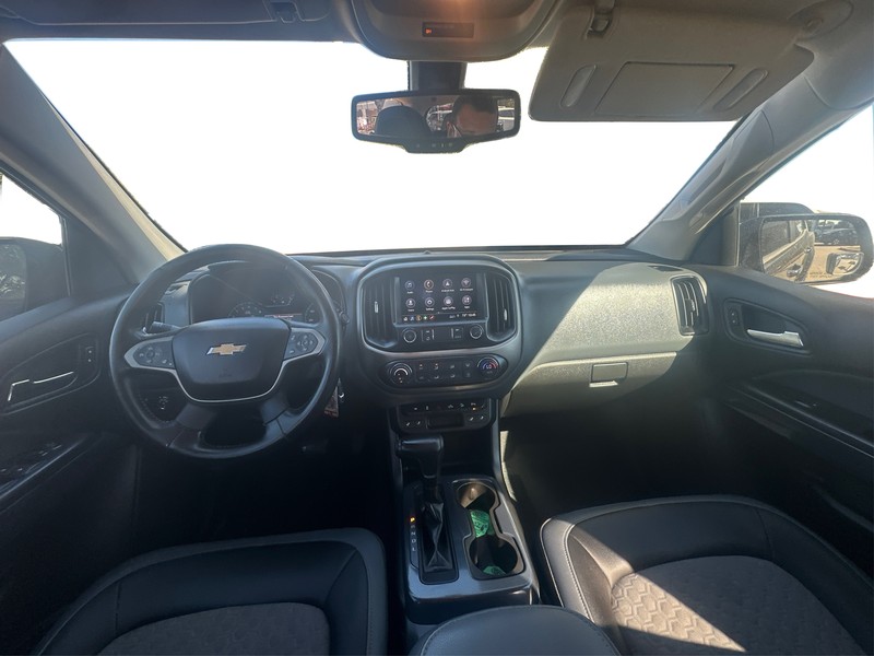 Chevrolet Colorado Vehicle Full-screen Gallery Image 16