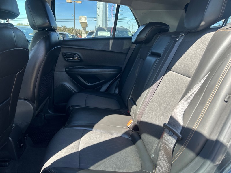 Chevrolet Trax Vehicle Full-screen Gallery Image 9