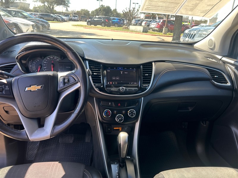 Chevrolet Trax Vehicle Full-screen Gallery Image 10