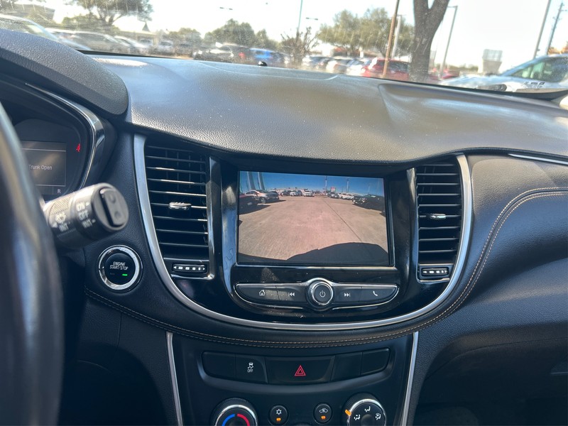 Chevrolet Trax Vehicle Full-screen Gallery Image 15