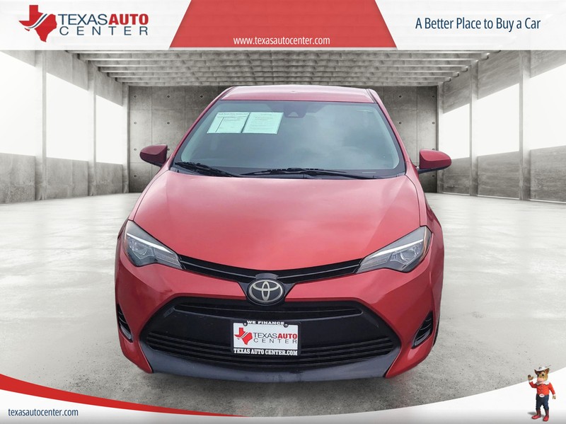 Toyota Corolla Vehicle Full-screen Gallery Image 3