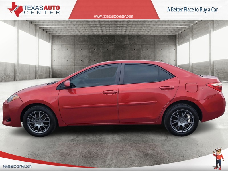 Toyota Corolla Vehicle Full-screen Gallery Image 5