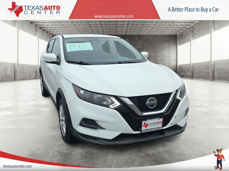 Nissan Rogue Sport Vehicle Full-screen Gallery Image 01