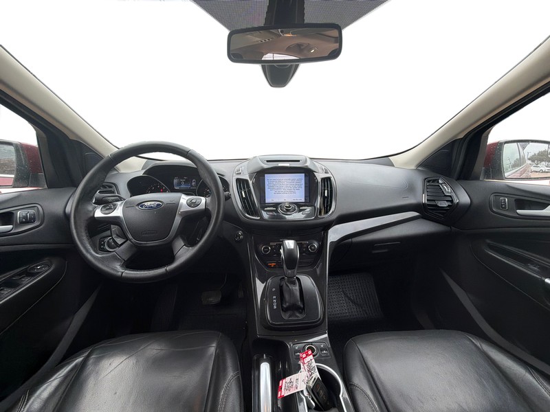 Ford Escape Vehicle Full-screen Gallery Image 15