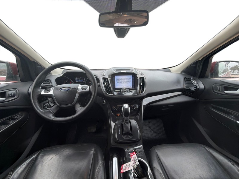 Ford Escape Vehicle Full-screen Gallery Image 16