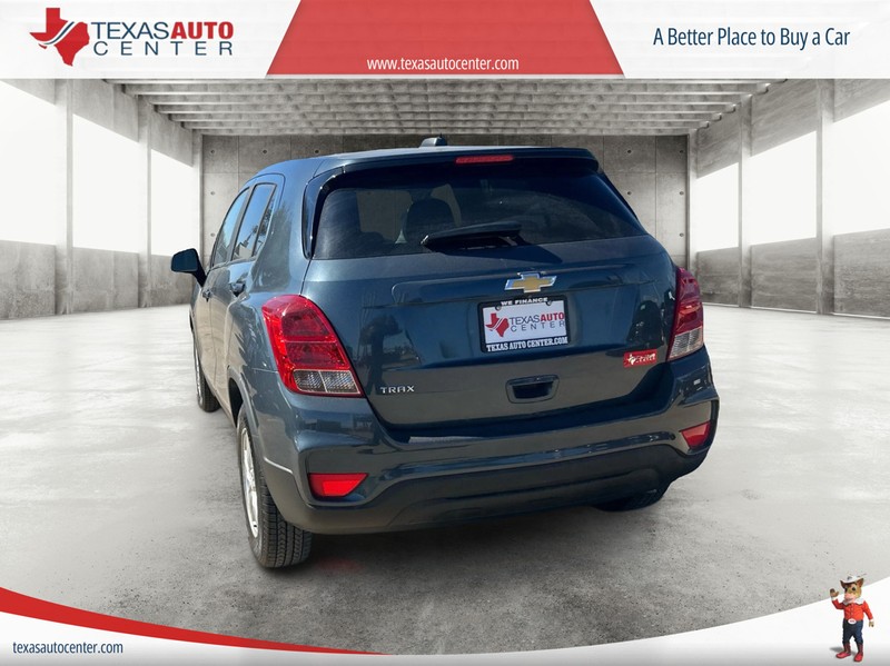 Chevrolet Trax Vehicle Full-screen Gallery Image 8