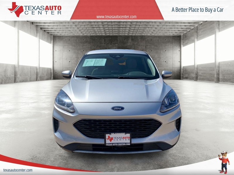 Ford Escape Vehicle Full-screen Gallery Image 3