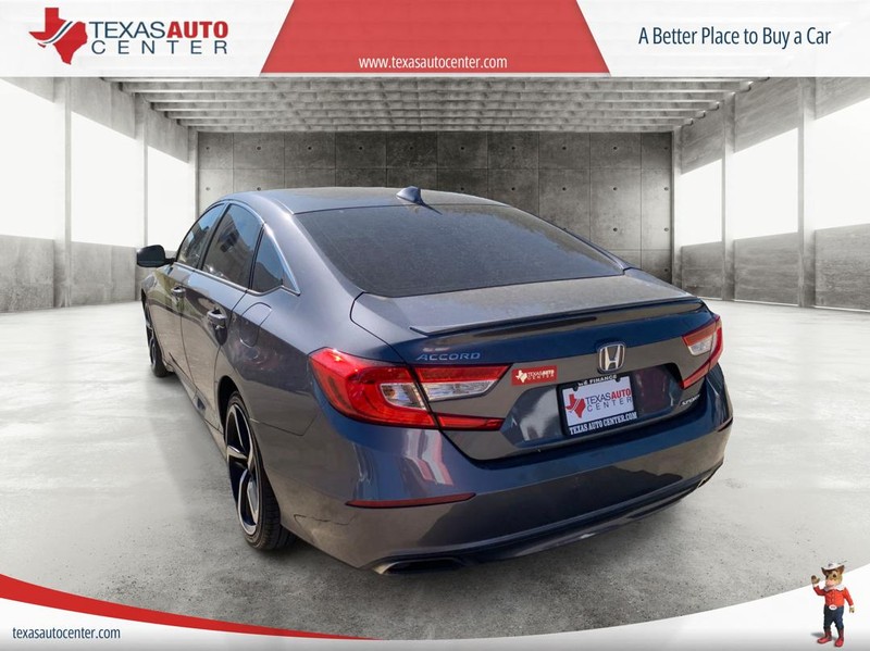 Honda Accord Sedan Vehicle Full-screen Gallery Image 8