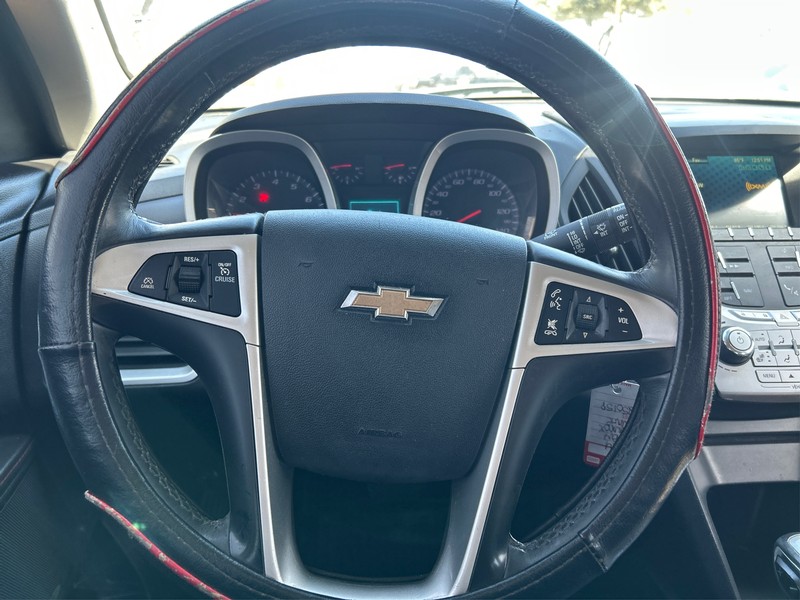 Chevrolet Equinox Vehicle Full-screen Gallery Image 14