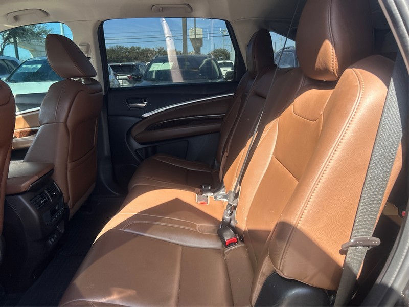 Acura MDX Vehicle Full-screen Gallery Image 09