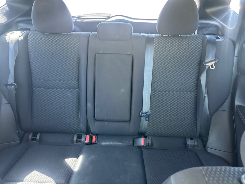 Nissan Rogue Sport Vehicle Full-screen Gallery Image 13