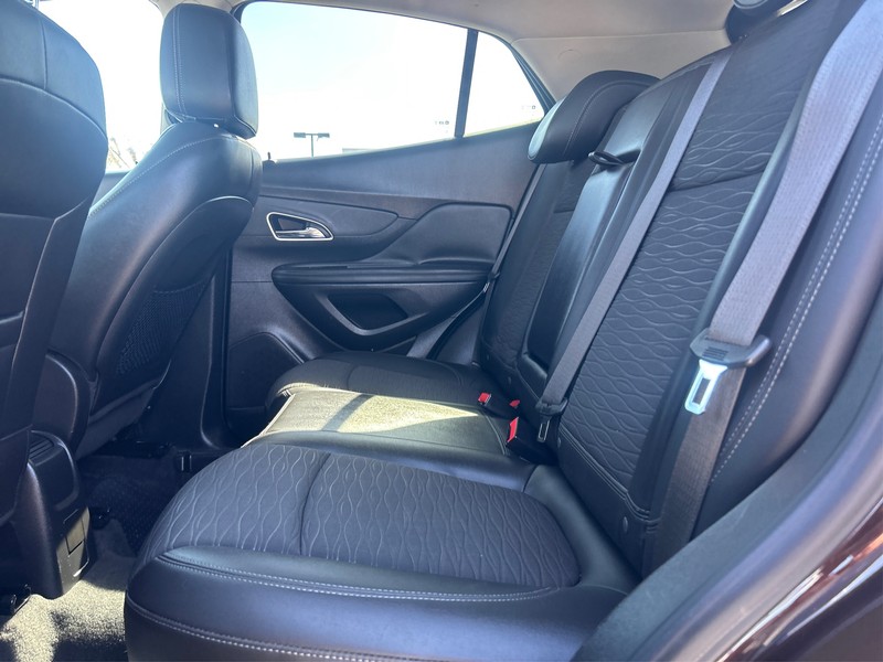 Buick Encore Vehicle Full-screen Gallery Image 09