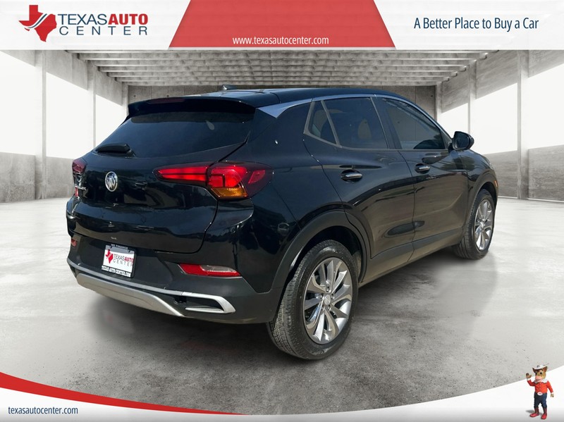 Buick Encore GX Vehicle Full-screen Gallery Image 06