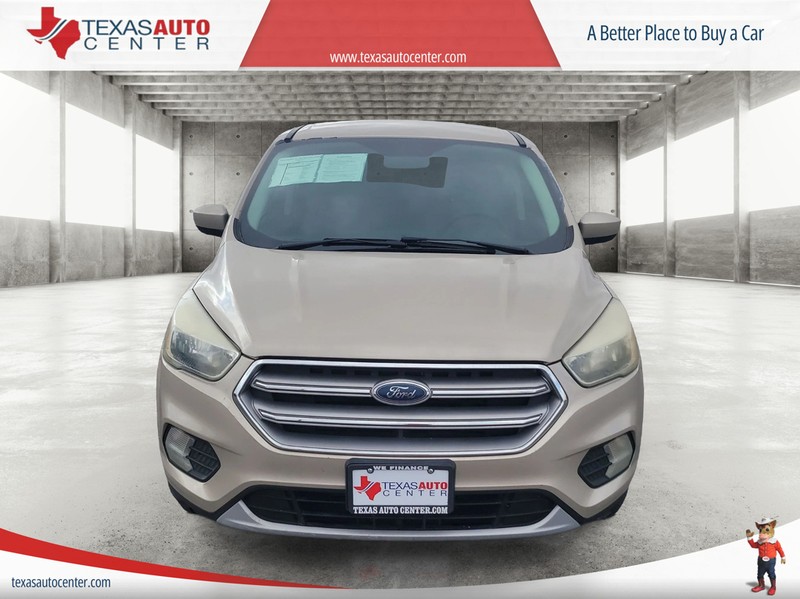 Ford Escape Vehicle Full-screen Gallery Image 03