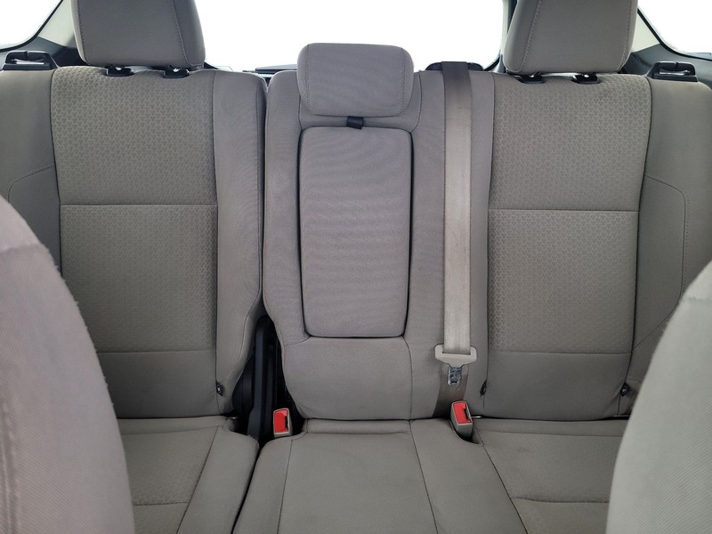 Ford Escape Vehicle Full-screen Gallery Image 13